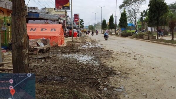 Pembersihan Jalan Nasional Aceh Tamiang pascabanjir oleh Kementerian PU