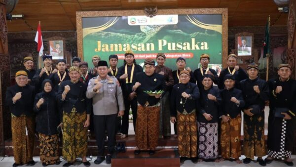 Prosesi jamasan pusaka Blora yang dipimpin Bupati Arief Rohman jelang Hari Jadi ke-276.