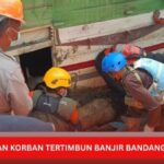 Tim K-9 Polri menemukan korban banjir bandang di Tapanuli Selatan