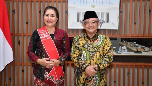 Audiensi Bunda Milenial dan Mendikdasmen Abdul Mu’ti membahas kebaya sebagai seragam adat sekolah
