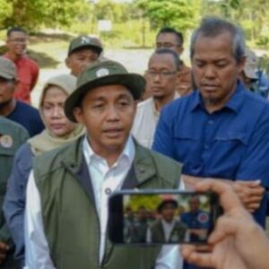 Raja Juli Dikecam Usai Banjir Sumatra dan Krisis Gajah Tesso Nilo Meledak di Medsos