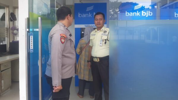 Patroli ATM Bank BJB oleh Kanit Samapta Polsek Rangkasbitung Polres Lebak