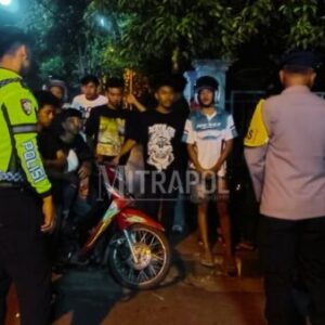 Patroli UKL Polres Ketapang Bubarkan Kerumunan di Titik Rawan Balap Liar