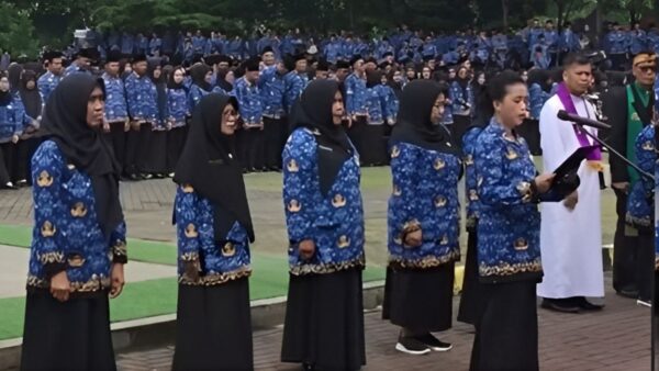 Pelantikan PPPK Sukabumi paruh waktu tahun 2025 di Lapang Cangehgar Palabuhanratu