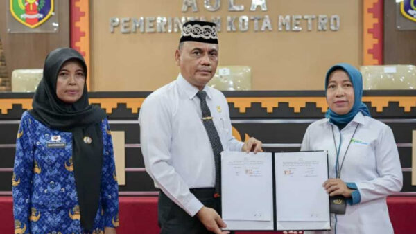 Pemkot Metro menandatangani MoU dengan BPJS Ketenagakerjaan untuk perlindungan pekerja non-ASN