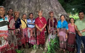 Prosesi penobatan Usif Bukifan Indranas Gaho di Sonaf Bukifan Palesta Hauteas NTT