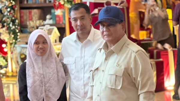 Prabowo Subianto temui Nabila Febrianti di Medan