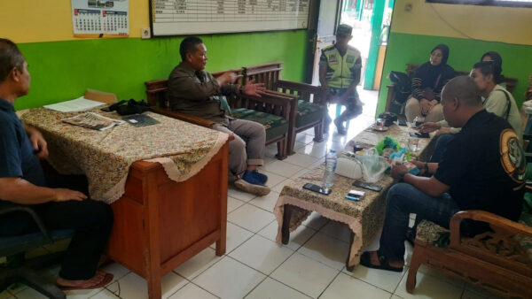 Roti Program Makan Bergizi Gratis di SDN Purwaraja 1 Pandeglang