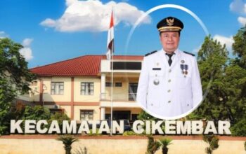 Camat Cikembar menjelaskan strategi pengembangan potensi desa melalui wawancara resmi.