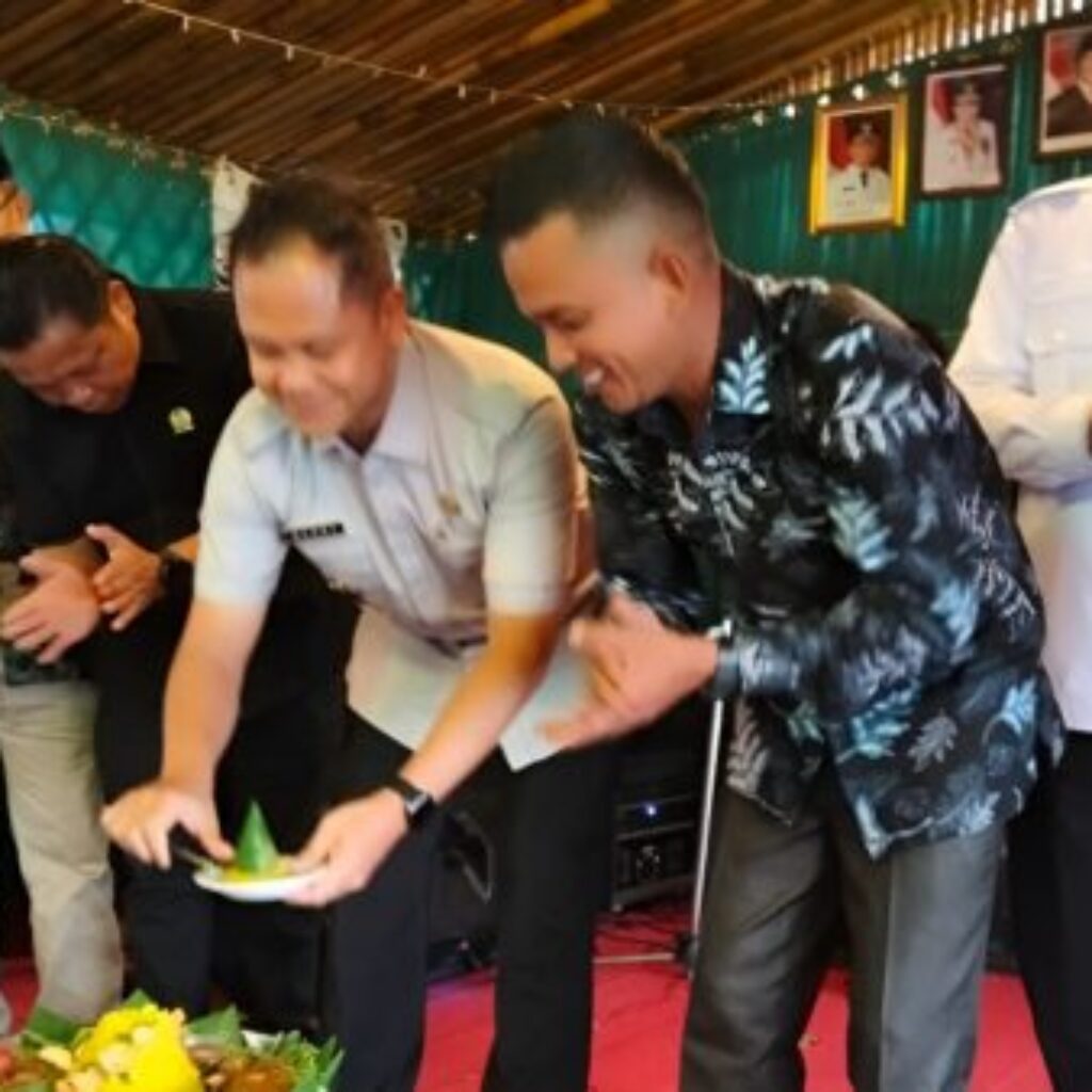 Pesta Rakyat Muaro Cuban Rayakan Prestasi Nasional Wisata Pondok Buluh Bukit Rayo