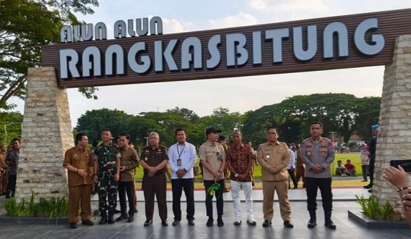 Bupati Lebak Evaluasi Alun-alun Rangkasbitung