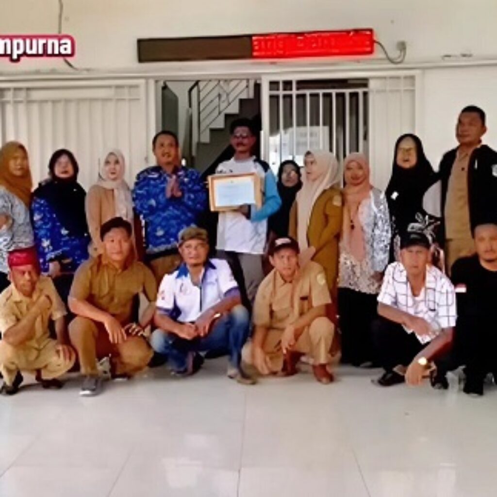 Desa Jayasampurna Raih Penghargaan Desa Berkinerja Terbaik Kabupaten Bekasi