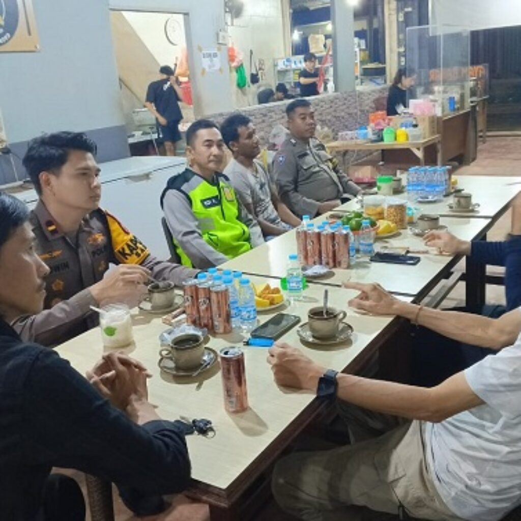 Perkuat Kamtibmas, Kapolsek Sandai Silaturahmi dengan Tokoh Etnis Tionghoa