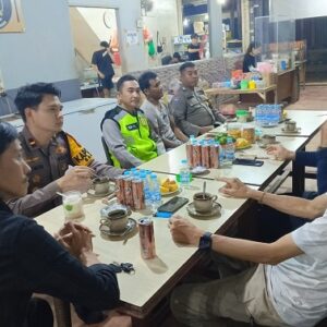 Perkuat Kamtibmas, Kapolsek Sandai Silaturahmi dengan Tokoh Etnis Tionghoa