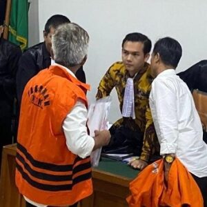 Berdasarkan Fakta Persidangan, Kuasa Hukum Tegaskan Uang Rp2,2 Miliar Bukan Diberikan Ahmat Thoha