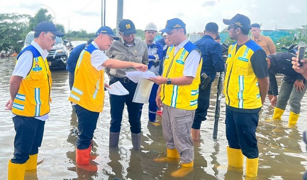 Menteri PU Tekankan Penanganan Terpadu Hulu–Hilir