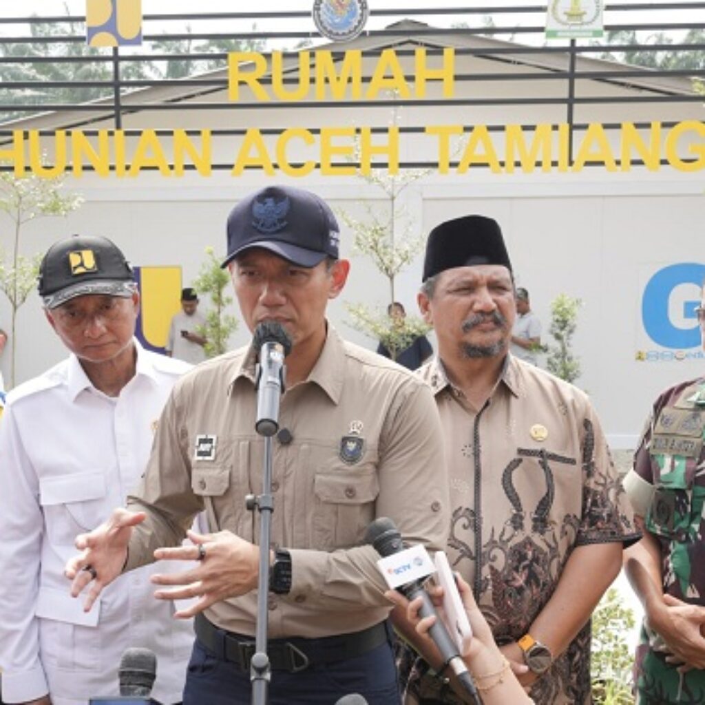 Menteri PU dan Menko AHY Resmikan Hunian Sementara Korban Bencana di Aceh Tamiang