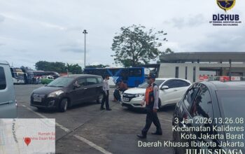 Penertiban Parkir Liar di Terminal Kalideres Diperketat