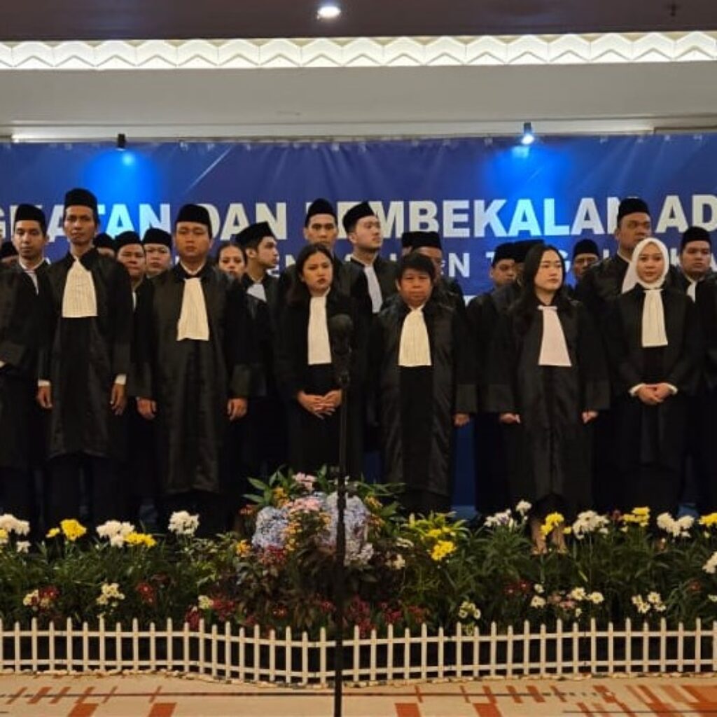 Peradi SAI Lantik 73 Advokat Jakarta Utara dan Selatan, Tegaskan Etika dan Integritas Profesi