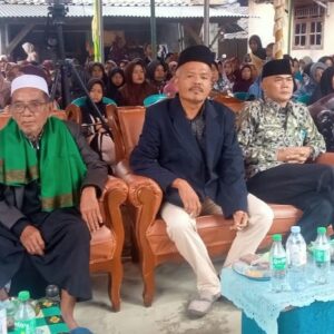 Pererat Silaturahmi, Camat Bojongmanik Hadiri Peringatan Isra Mi’raj 1447 H di Parakanbeusi