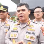Atasi Krisis Air Bersih Pascabanjir, Polres Karawang Salurkan Alat Filterisasi Air