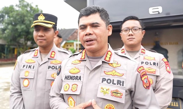 Polres Karawang Salurkan Alat Filterisasi Air