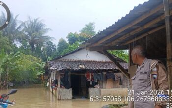 Polsek Rangkasbitung Pantau Rumah Warga di Kolelet Wetan