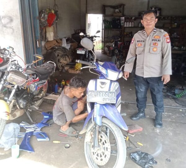 Polsek Sebangki Patroli Dialogis ke Bengkel: Imbau Karyawan Waspada Pencurian Motor
