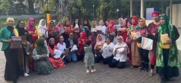 Sanggar Srikandi Sambut 2026 dengan Makan Bersama Hangat di Ecopark Tebet