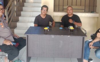 Sehari Jabat Kapolsek Labuan, AKP Badri Gelar Coffee Morning Bersama Media dan LSM