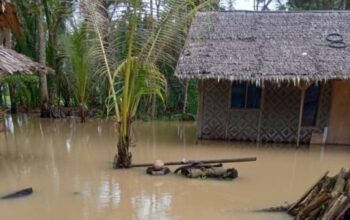 Banjir Kampung Sabang Desa Sidamukti Pandeglang selama tiga hari