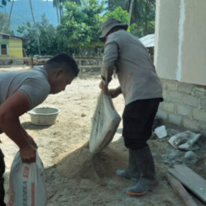 Brimob Bangun Hunian Korban Banjir Tapsel, Warga Terharu