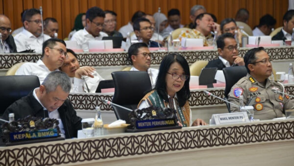 Infrastruktur jalan dan tol saat arus mudik Nataru 2025/2026