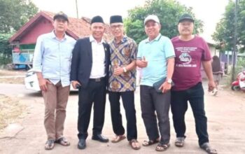 Kepala Desa Taman Rahayu Abdul Wahid saat kegiatan pembangunan desa