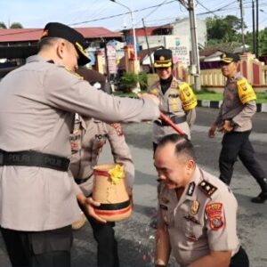 Polresta Deli Serdang Gelar Upacara Kenaikan Pangkat, 88 Personel Naik Setingkat Lebih Tinggi