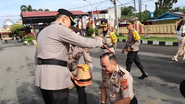 Polresta Deli Serdang Gelar Upacara Kenaikan Pangkat, Jumat (2/1/2026).