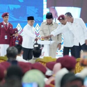 Presiden Prabowo Resmikan Sekolah Rakyat Tahap I di Banjarbaru