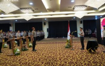 Kapolda Sumsel Irjen Pol Andi Rian memimpin Sertijab pejabat utama Polda Sumsel