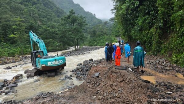 Penanganan tanggul jebol Jateng oleh Kementerian PU