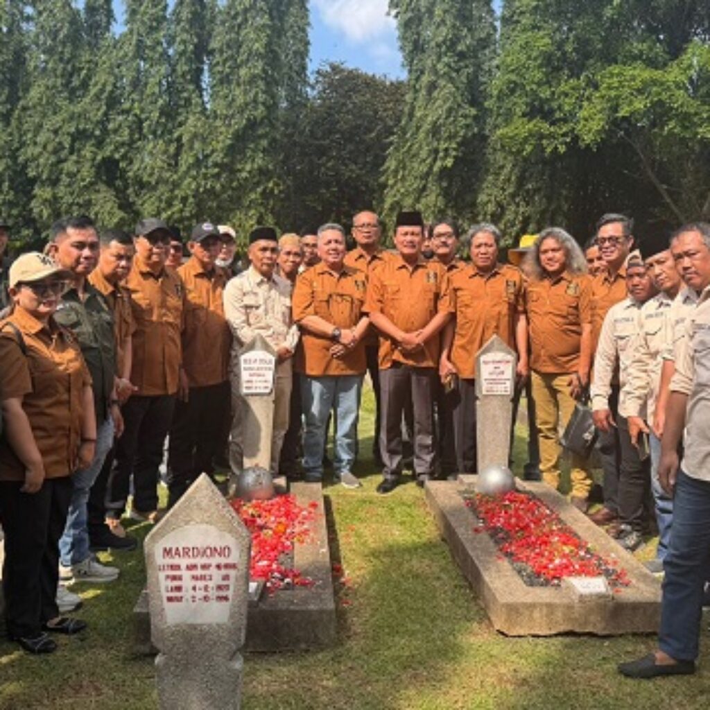 Ziarah HPN 2026, AMKI Kenang Perjuangan Pers di Makam BM Diah dan Rosihan Anwar
