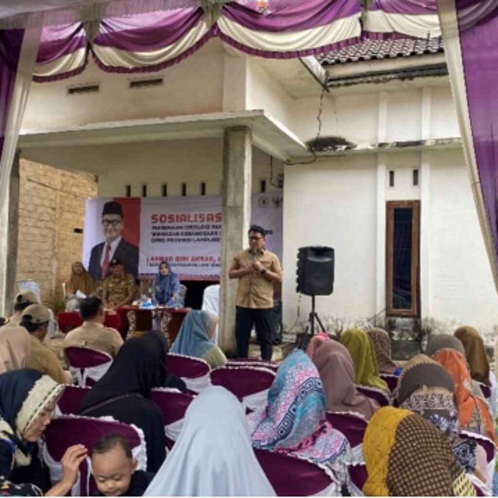 Anggota DPRD Lampung Dapil VIII Sosialisasikan Pembinaan Ideologi Pancasila di Lampung Timur