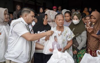 HUT ke-18 Gerindra, Sayap Partai Salurkan Bantuan Sembako untuk Warga Tanjung Mulia Medan