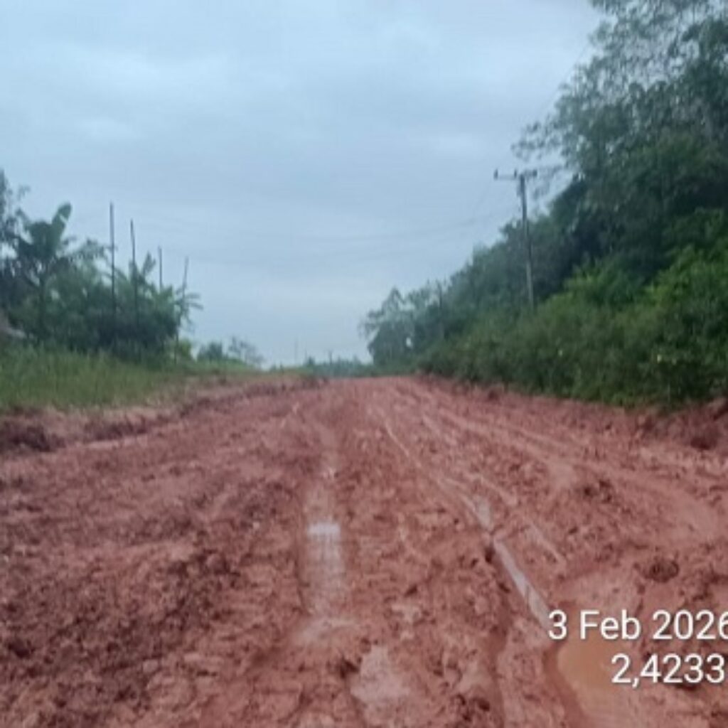 Jalan Rusak Akibat Proyek Penanaman Pipa, Warga Desa Keluang Minta Tanggung Jawab Perusahaan