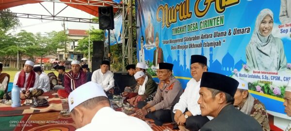 Kapolsek Cirinten Hadiri Penutupan Pengajian Bulanan dan Haul Akbar di Desa Cirinten