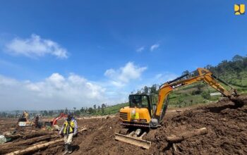 Kementerian PU Kerahkan 14 Excavator di Dua Area Evakuasi