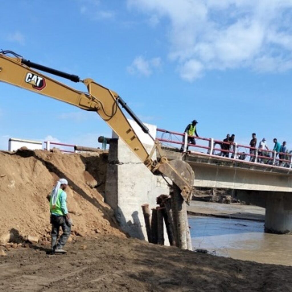 Kementerian PU Percepat Pemulihan 99 Ruas Jalan Nasional Pascabencana di Sumatera, Konektivitas dan Logistik Dipastikan Tetap Terjaga