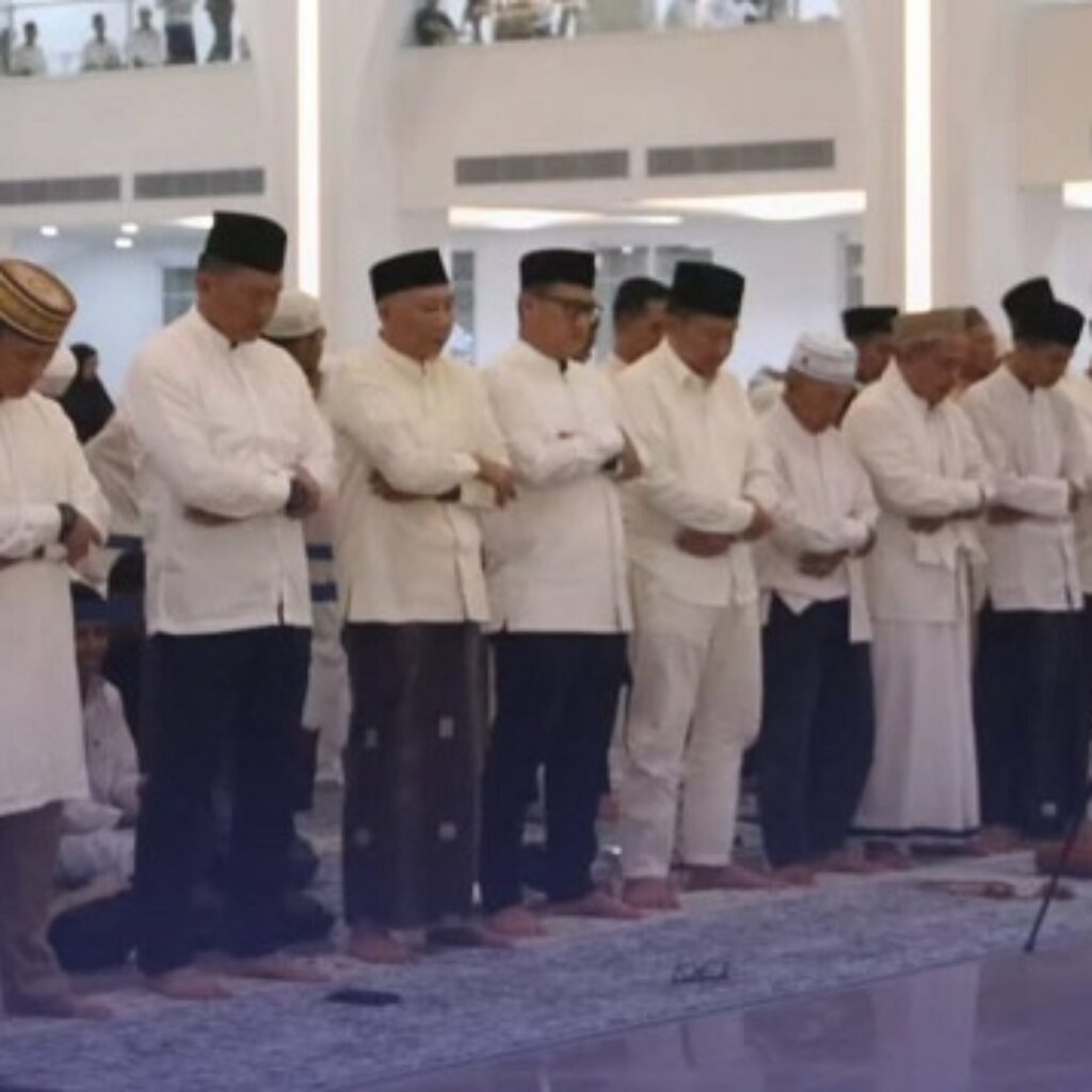 Ketua DPRD Lampung Hadiri Istighosah dan Refleksi Akhir Tahun di Masjid Raya Al-Bakrie