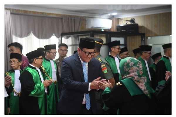 Ketua DPRD Lampung Hadiri Wisuda Purna Bhakti Ketua PTA Bandar Lampung
