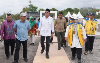 Menteri PU Dody Tinjau Huntara Modular di Bener Meriah,