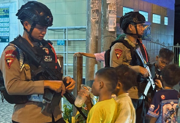 Patroli Gabungan TNI-Polri Amankan Sholat Tarawih